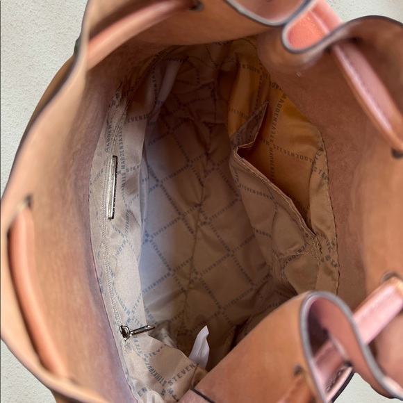 Blush Steve Madden Bag W/ detachable straps - Picture 4 of 5
